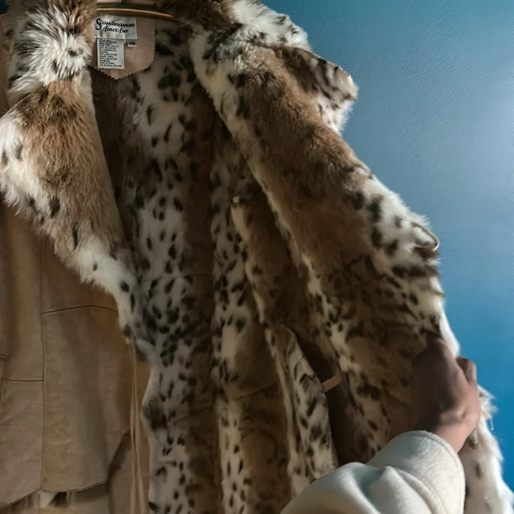 Scandinavian Faux Fur Animal Print Maxi Winter Coat - Picture 5 of 8